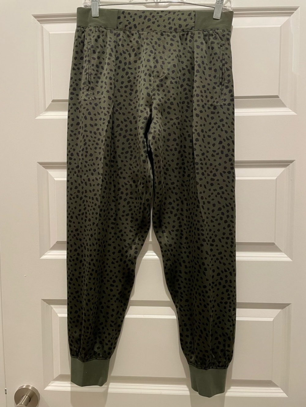 ATM Anthony Thomas Melillo Olive Green Leopard Print Silk Joggers
